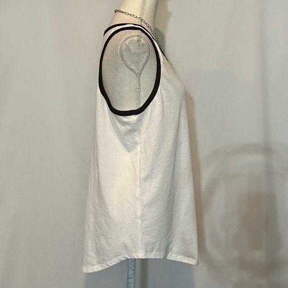 Tops/T-Shirts/Tanks👚 - 2 for $25 or 3 for $35 (Mix & Match) - Picture 3 of 6